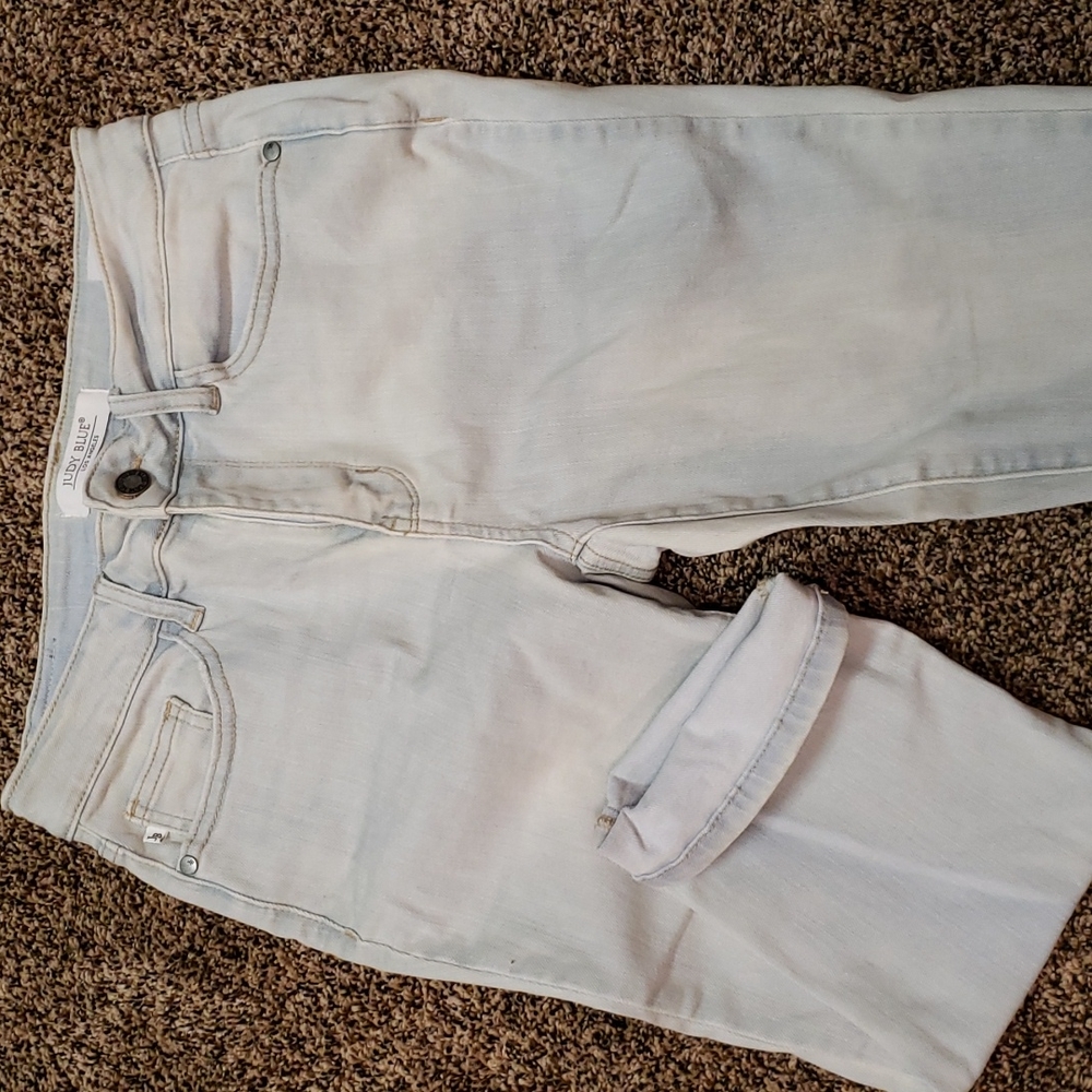 Judy Blue Light Blue Crop Jeans